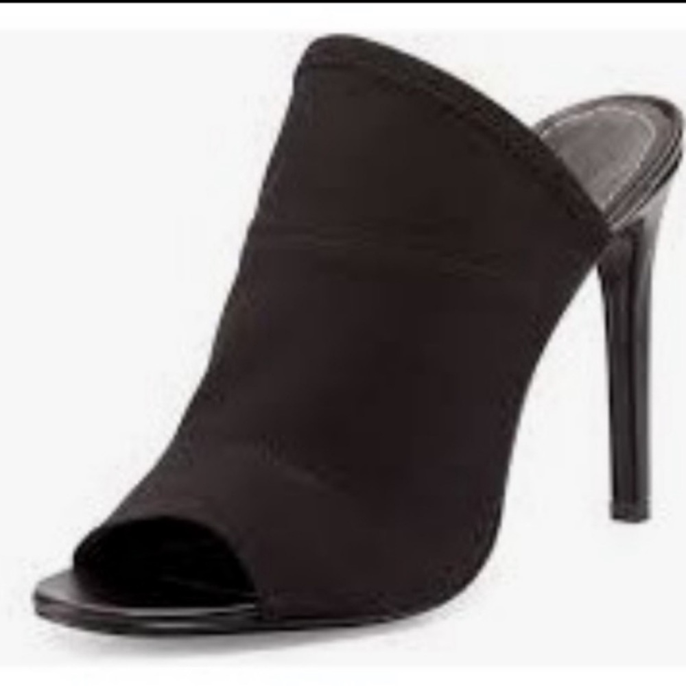 Charles David Daisy Stretch Slide Sandals